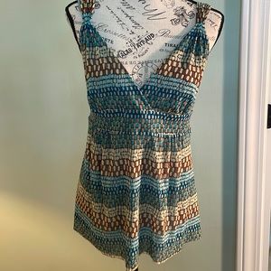 New York & company large sleeveless blouse